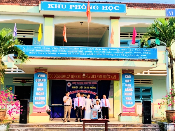 Sinh hoạt giao lưu