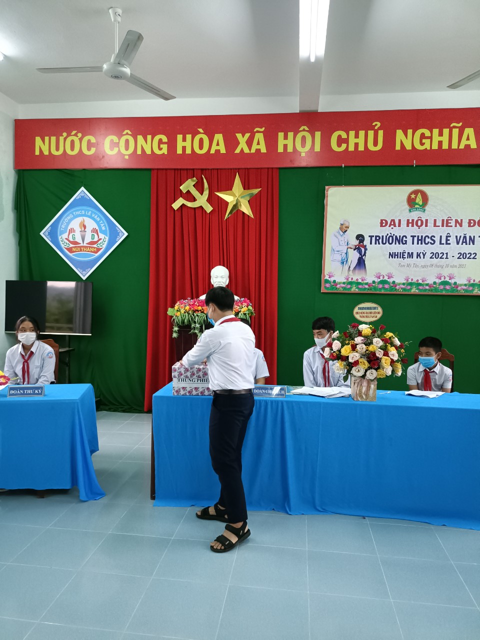 z2835496179015 8176410a6237ec0467a6dc62056efaa8