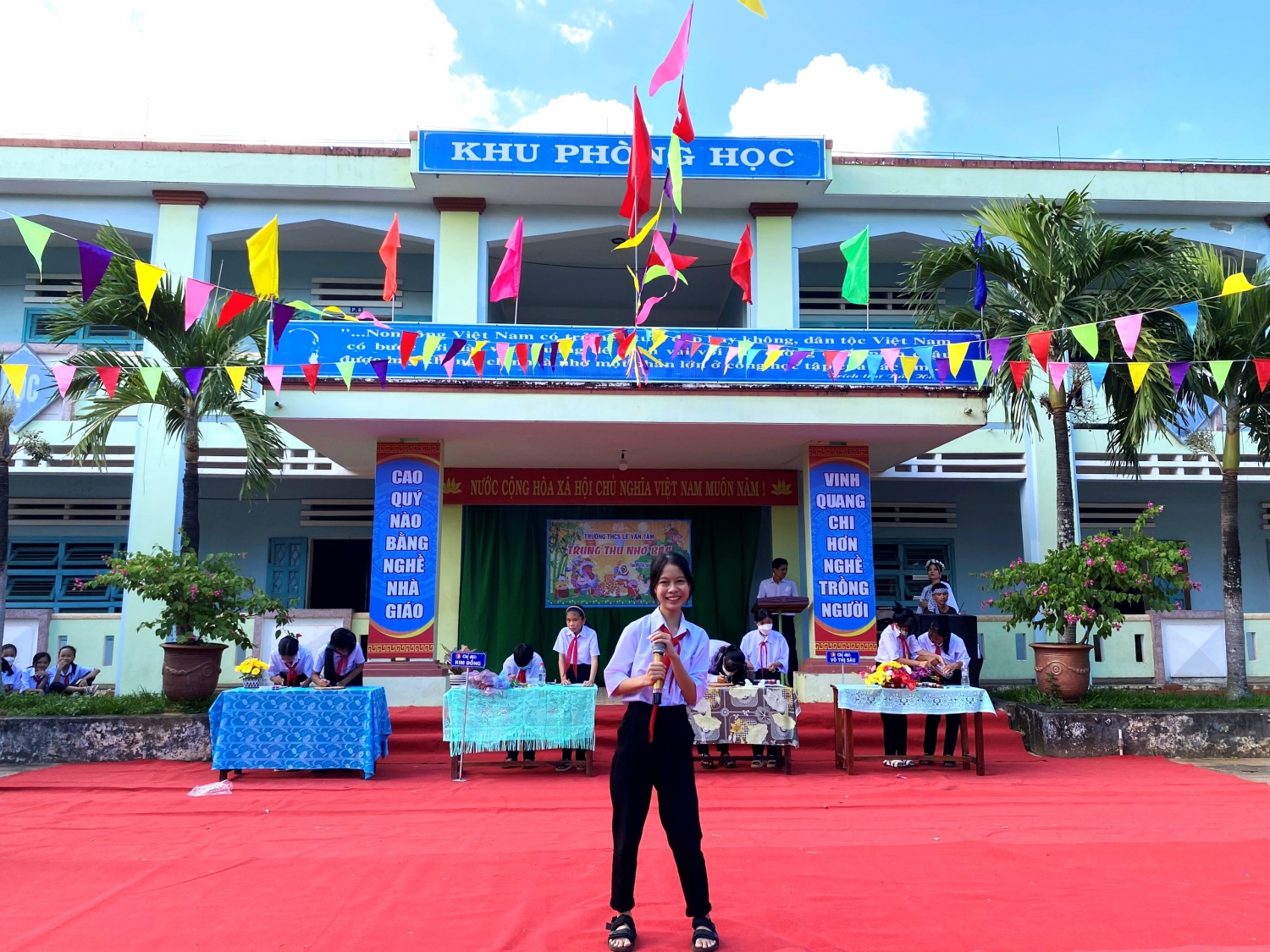 z3710238878745 44f5a92daa178649148228b807a7987a